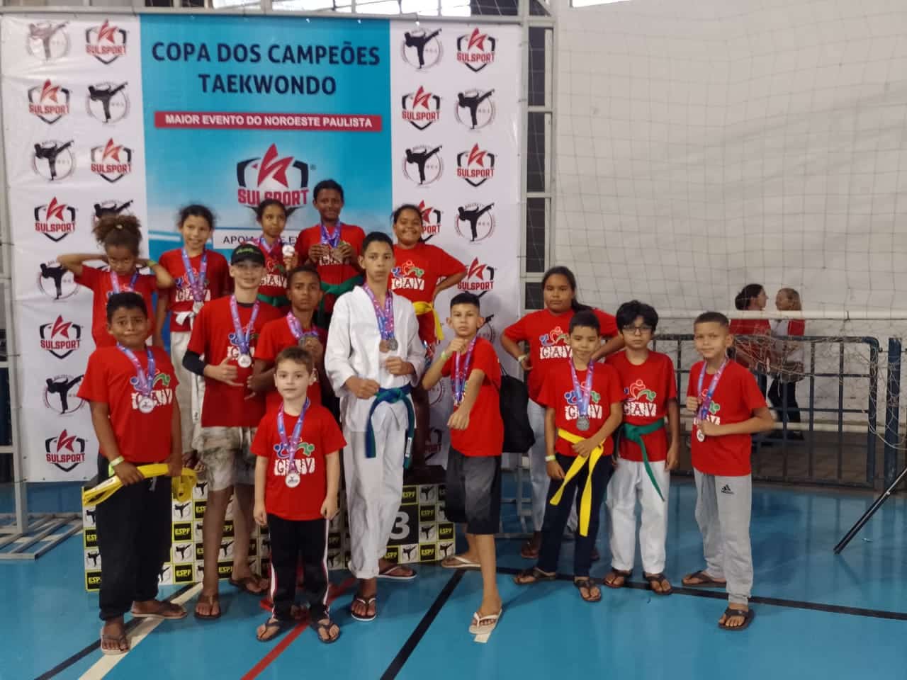 Jovem atleta paulistense é campeã nacional de Taekwondo nos Jogos Escolares  Brasileiros e conquista vaga para o Sul-Americano - Prefeitura do Paulista  - Cuidando da cidade, trabalhando pra você.